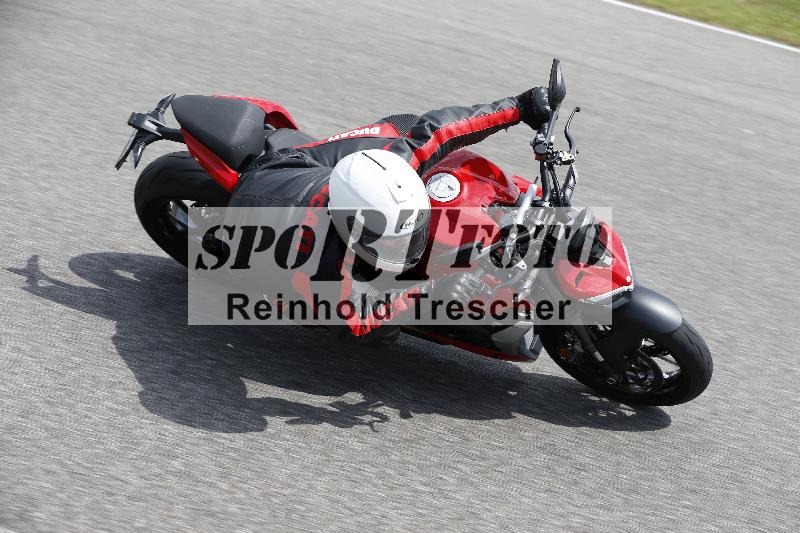 /Archiv-2024/29 12.06.2024 MOTO.CH Track Day ADR/Gruppe gelb/unklar